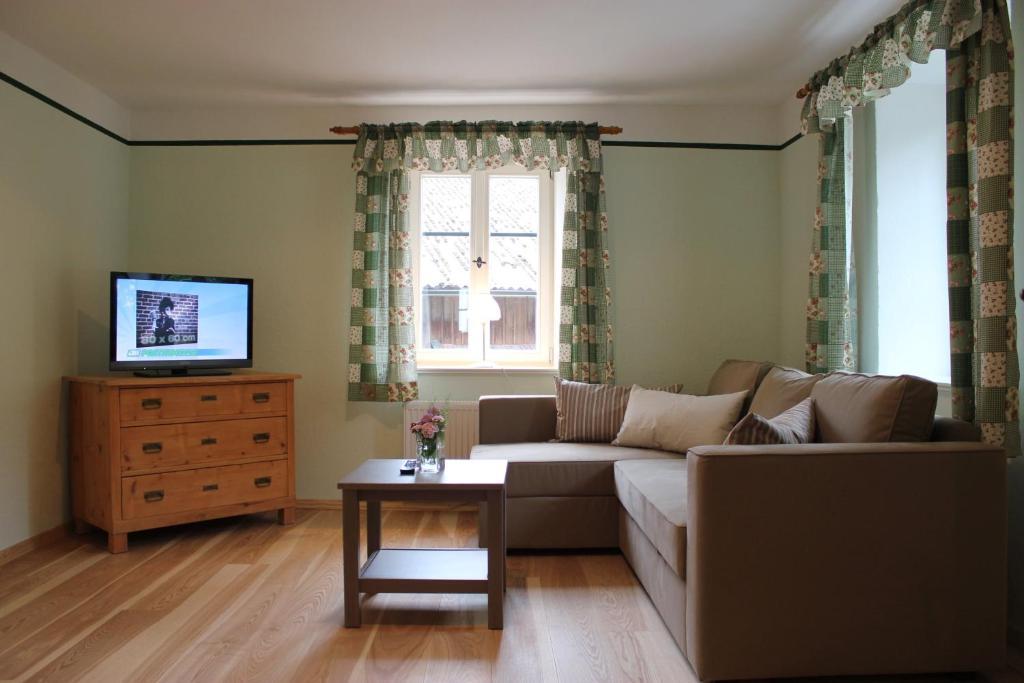 Schlossgaststatte Hohenberg Apartamento Seeshaupt Habitación foto