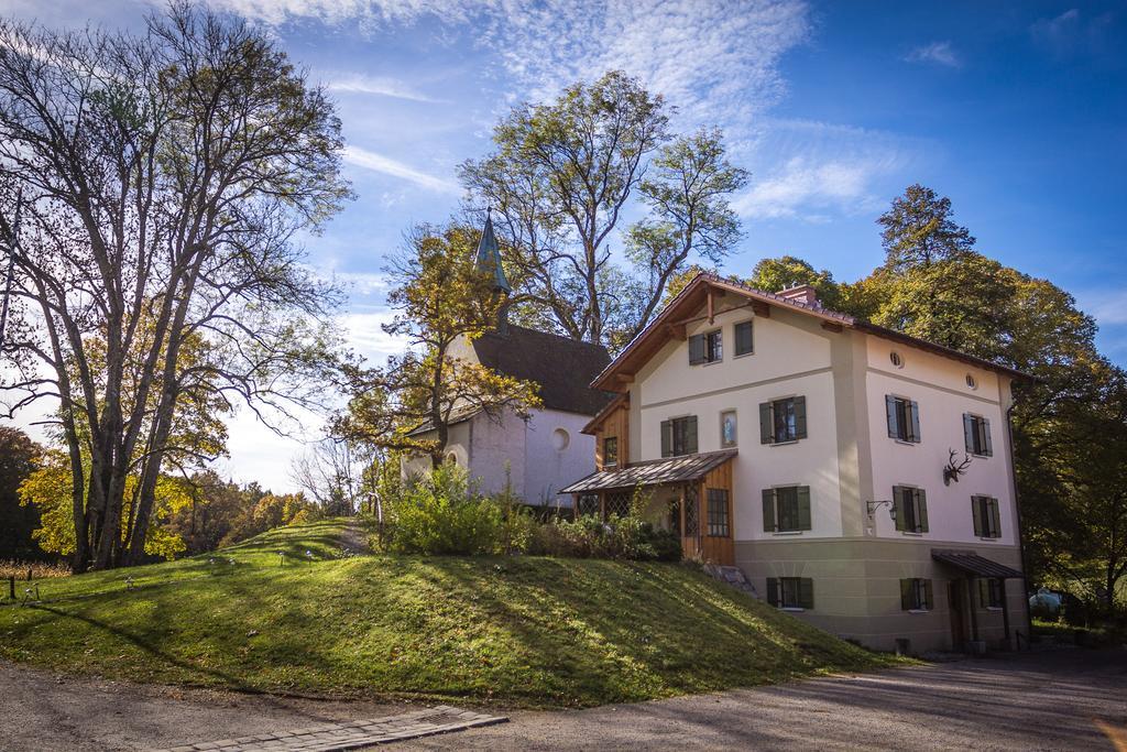 Schlossgaststatte Hohenberg Apartamento Seeshaupt Exterior foto