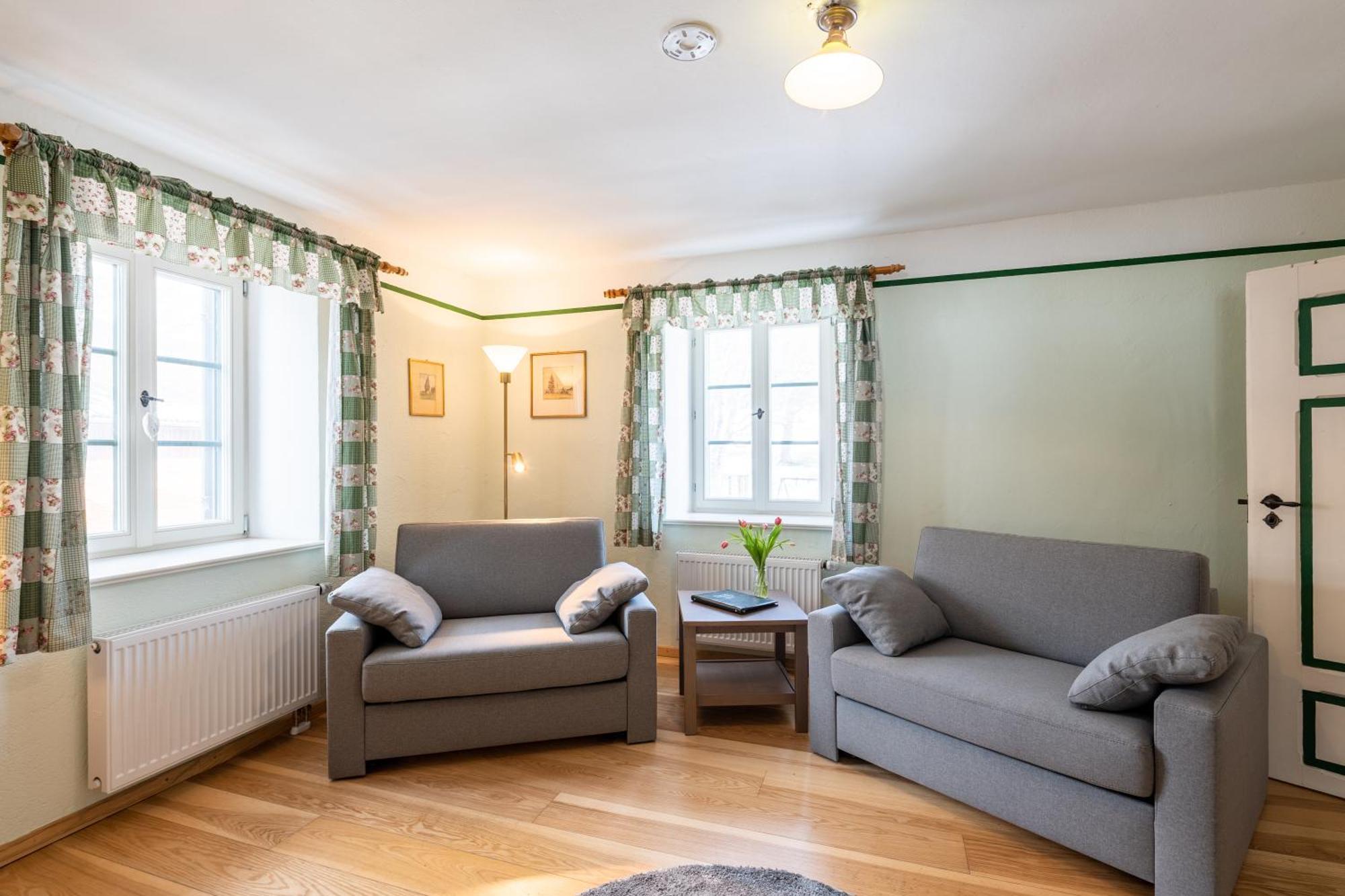Schlossgaststatte Hohenberg Apartamento Seeshaupt Exterior foto
