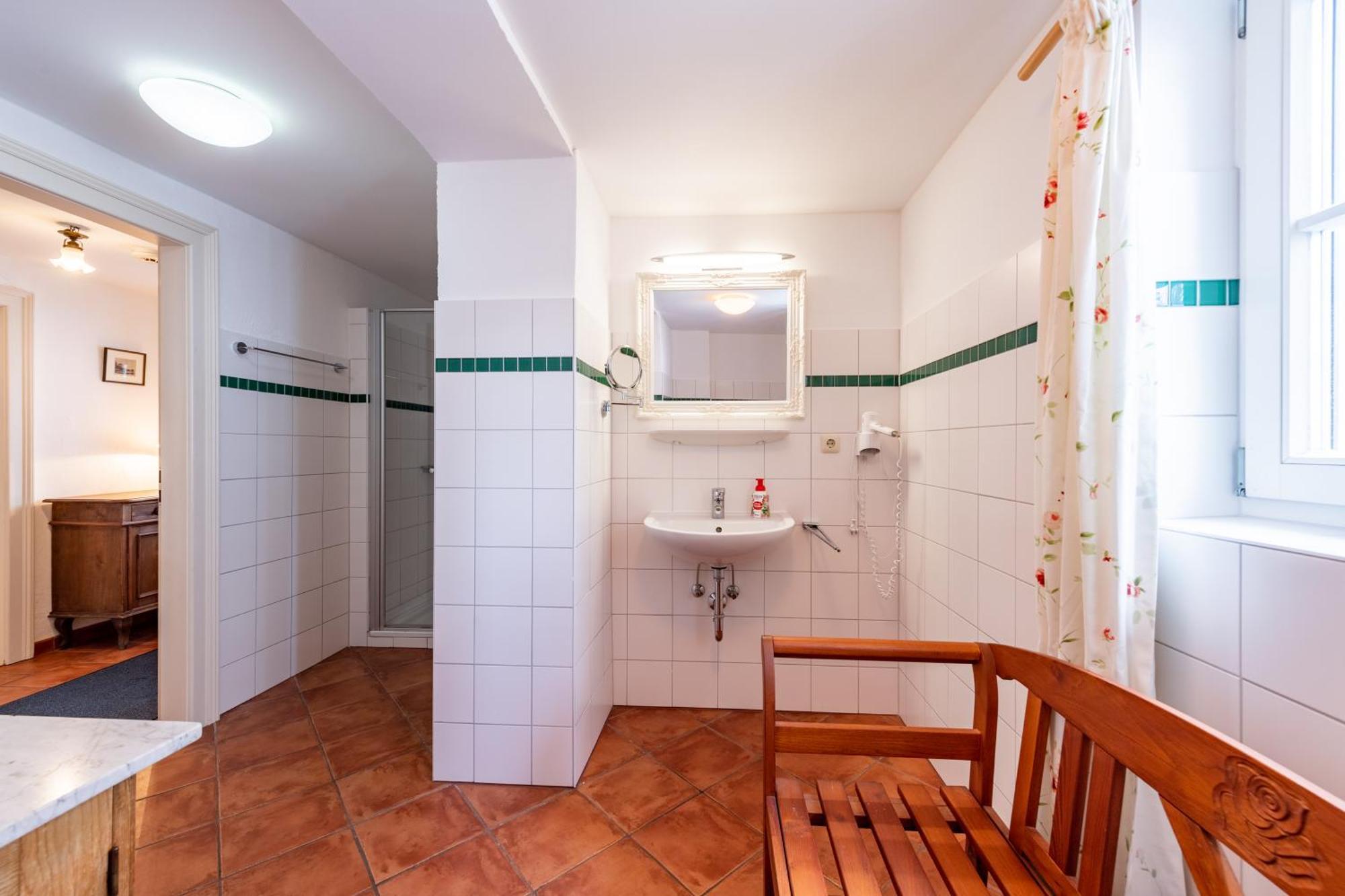 Schlossgaststatte Hohenberg Apartamento Seeshaupt Exterior foto