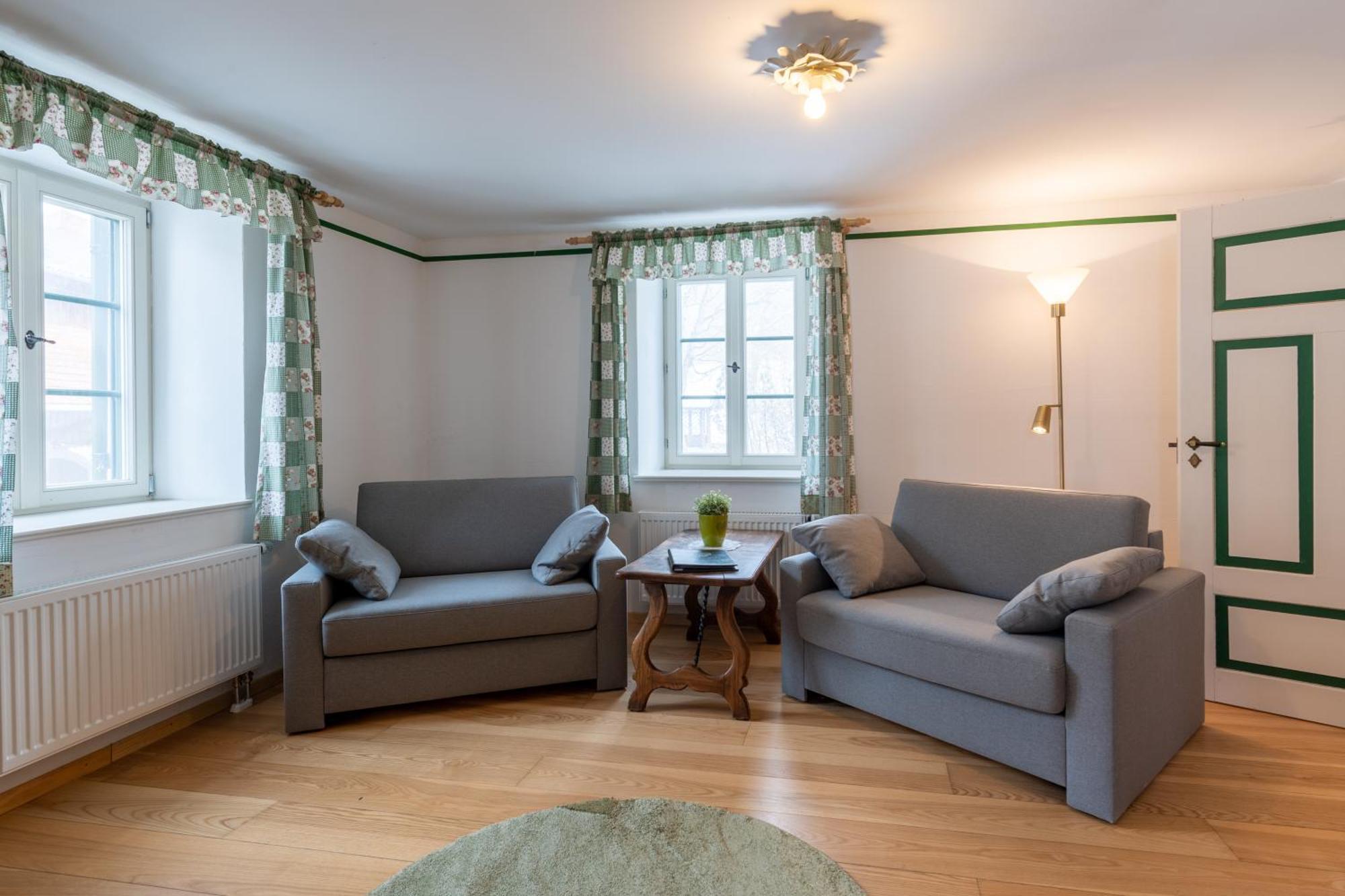 Schlossgaststatte Hohenberg Apartamento Seeshaupt Exterior foto